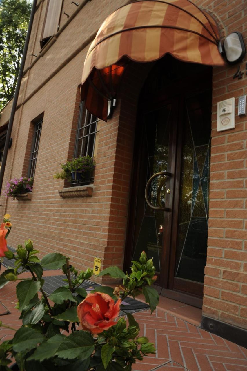 Hotel Emi Lippo Ngoại thất bức ảnh